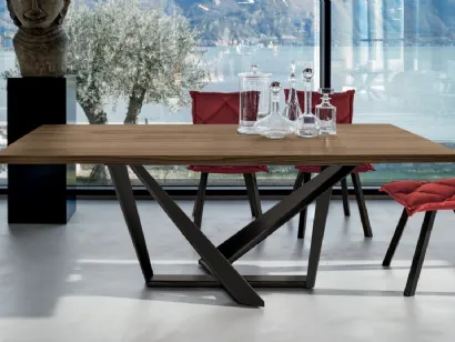 Tavolo rettangolare Priamo in legno con base in metallo di Target Point