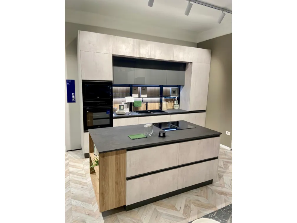 Tablet head di Creo Kitchens