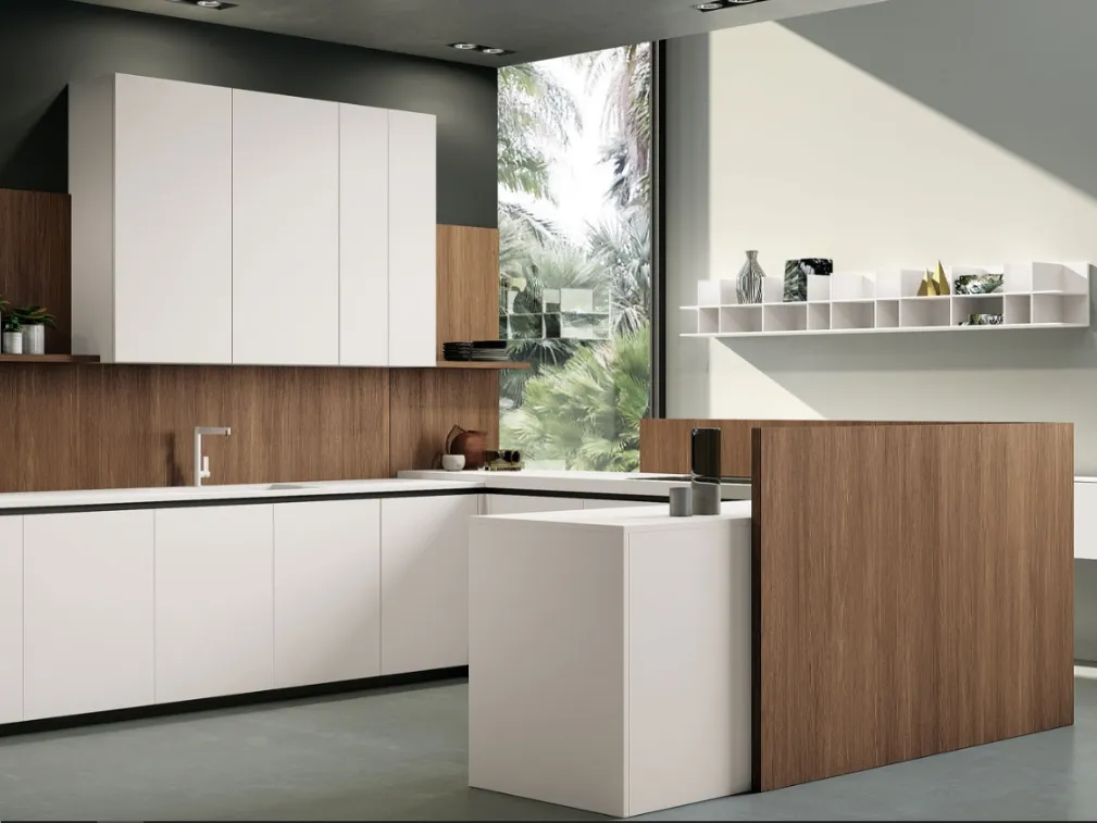 Cucina in laminato bianco e noce