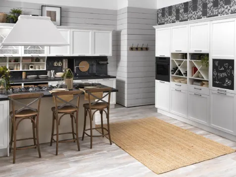 Cucina Classica con isola Contempo in Frassino Bianco di Creo