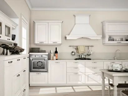 Cucina Classica Raila finitura in Bianco Camelia di Creo
