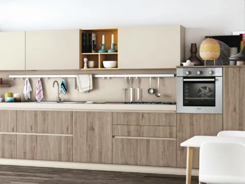 Cucina Moderna lineare Ank finitura Rovere Corteccia e laccato opaco Beige di Creo
